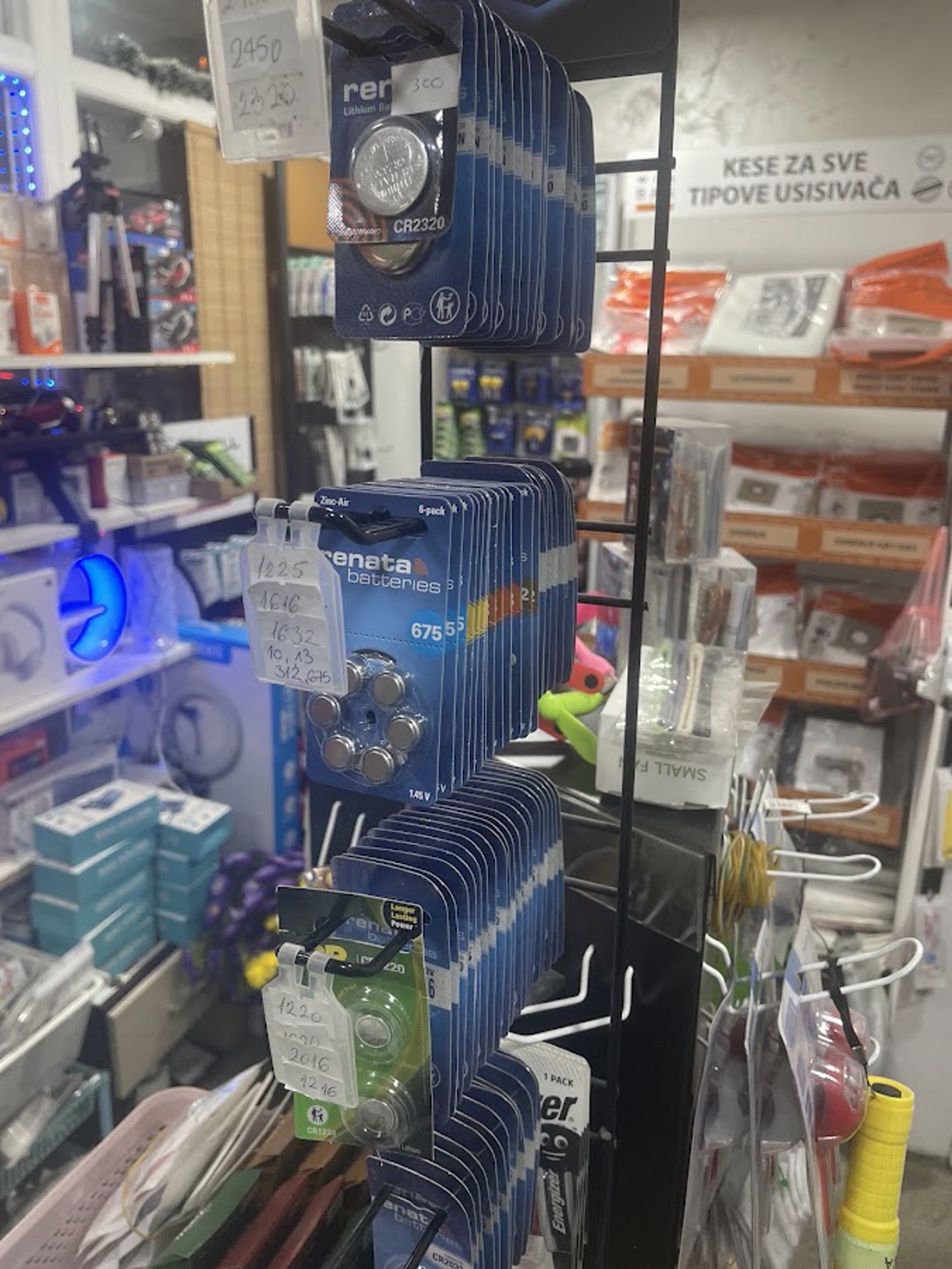 Observed display of Duracell, Varta, Renata and other batteries